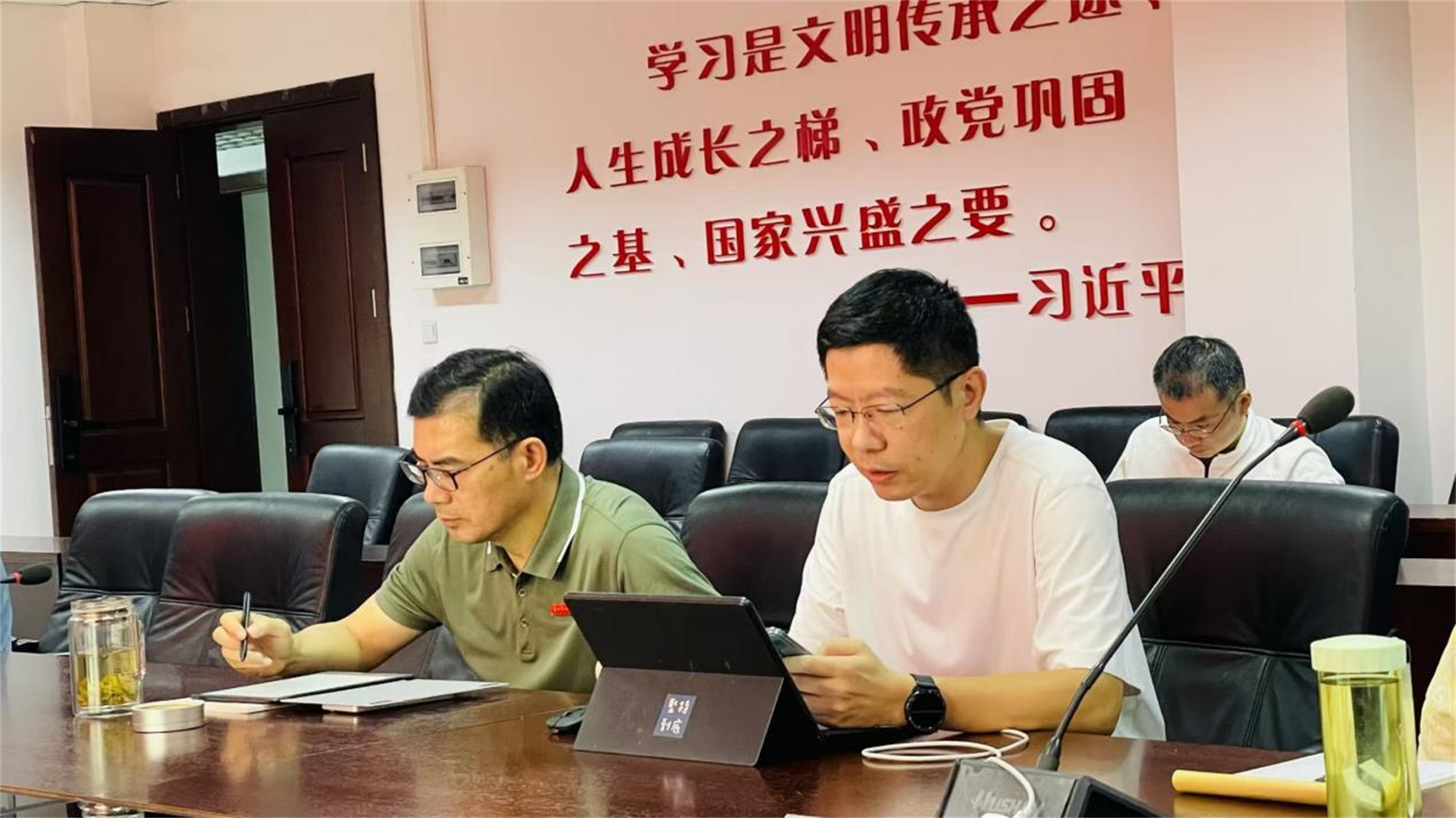 图片4.png 图片4.png